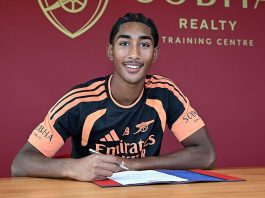 Arsenal Hand 17-Year-Old Marli Salmon First Professional Contract